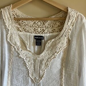 Wet Seal peasant top